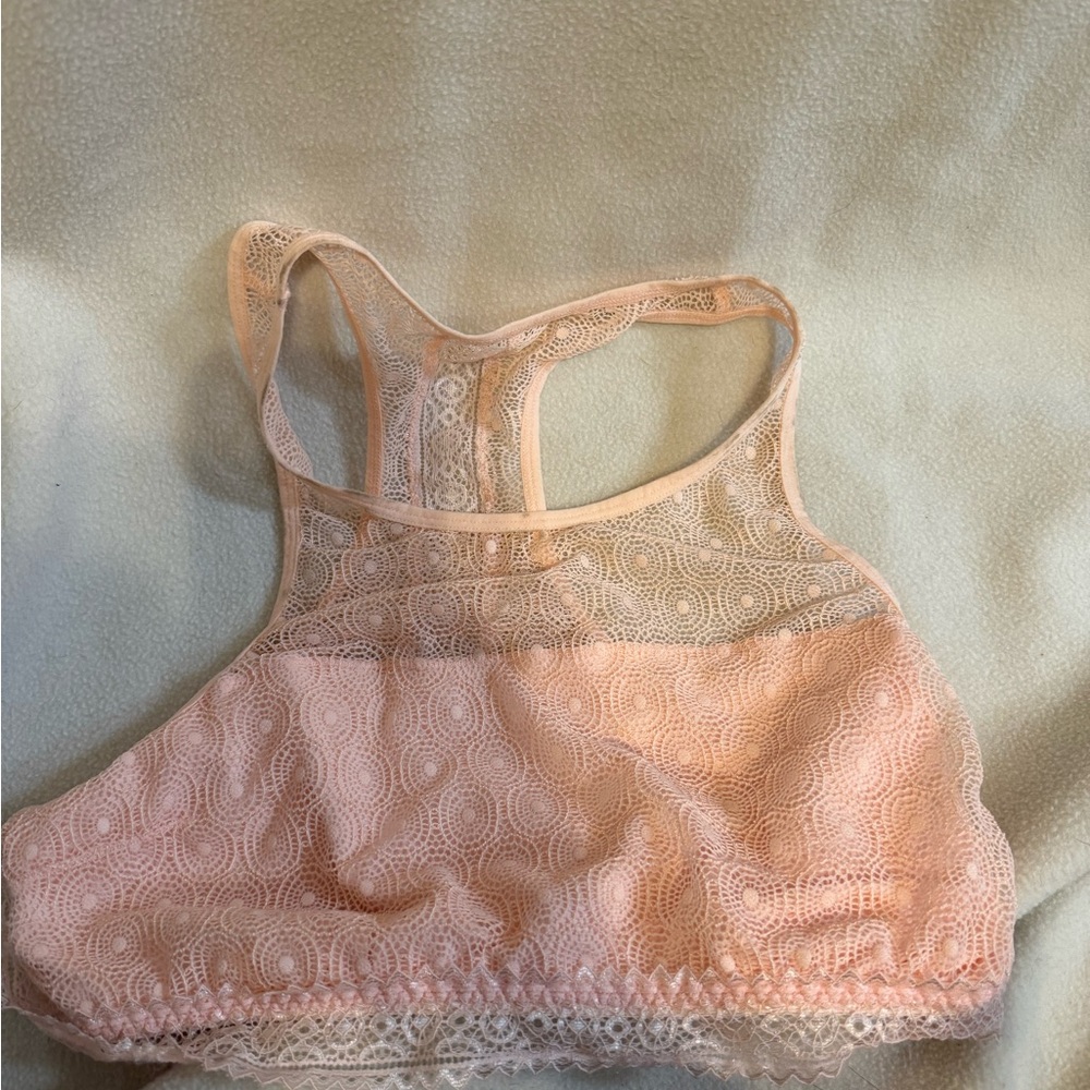 Elegant Lace Bralette in Soft Pink